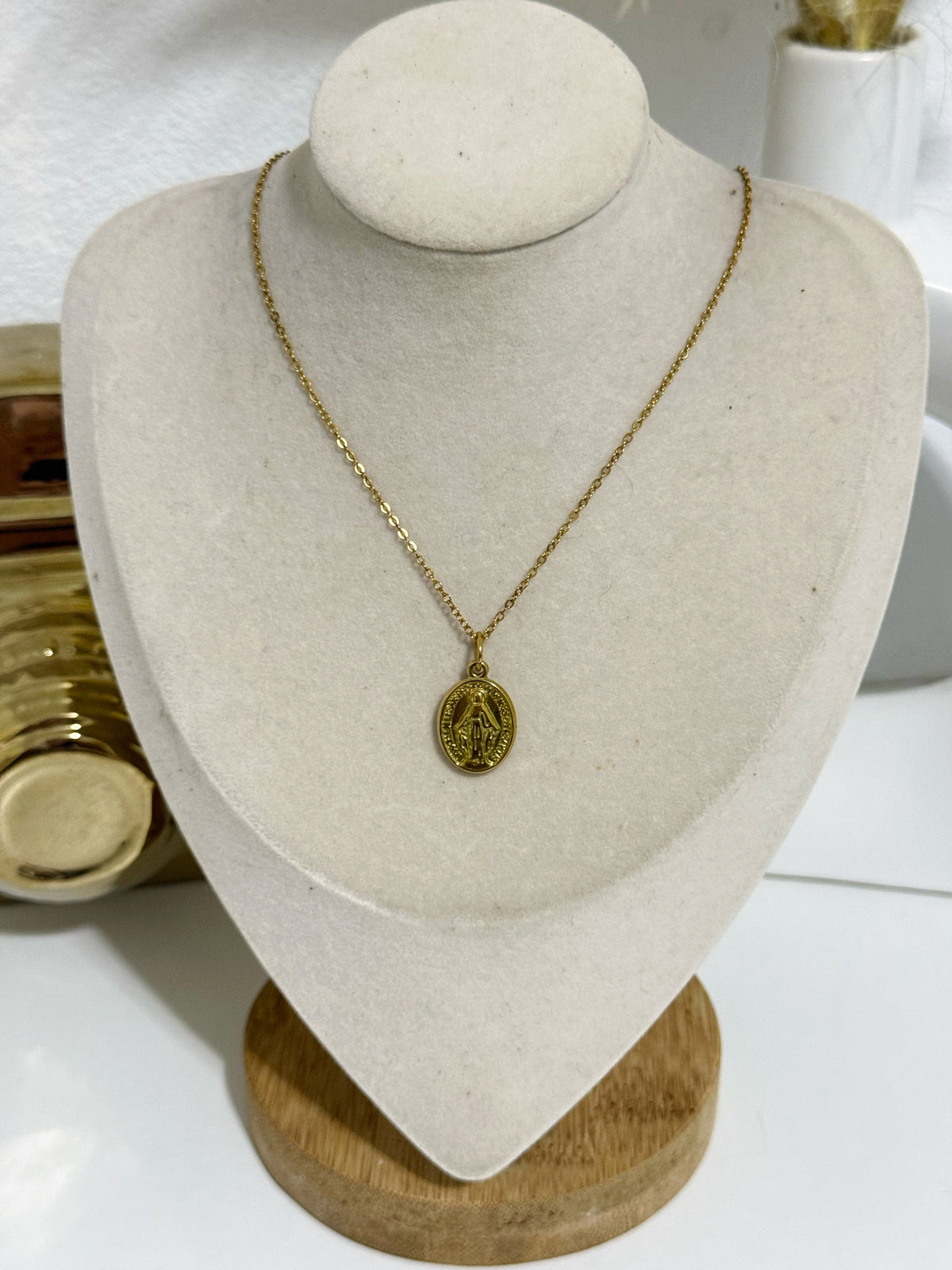 Virgen Necklace