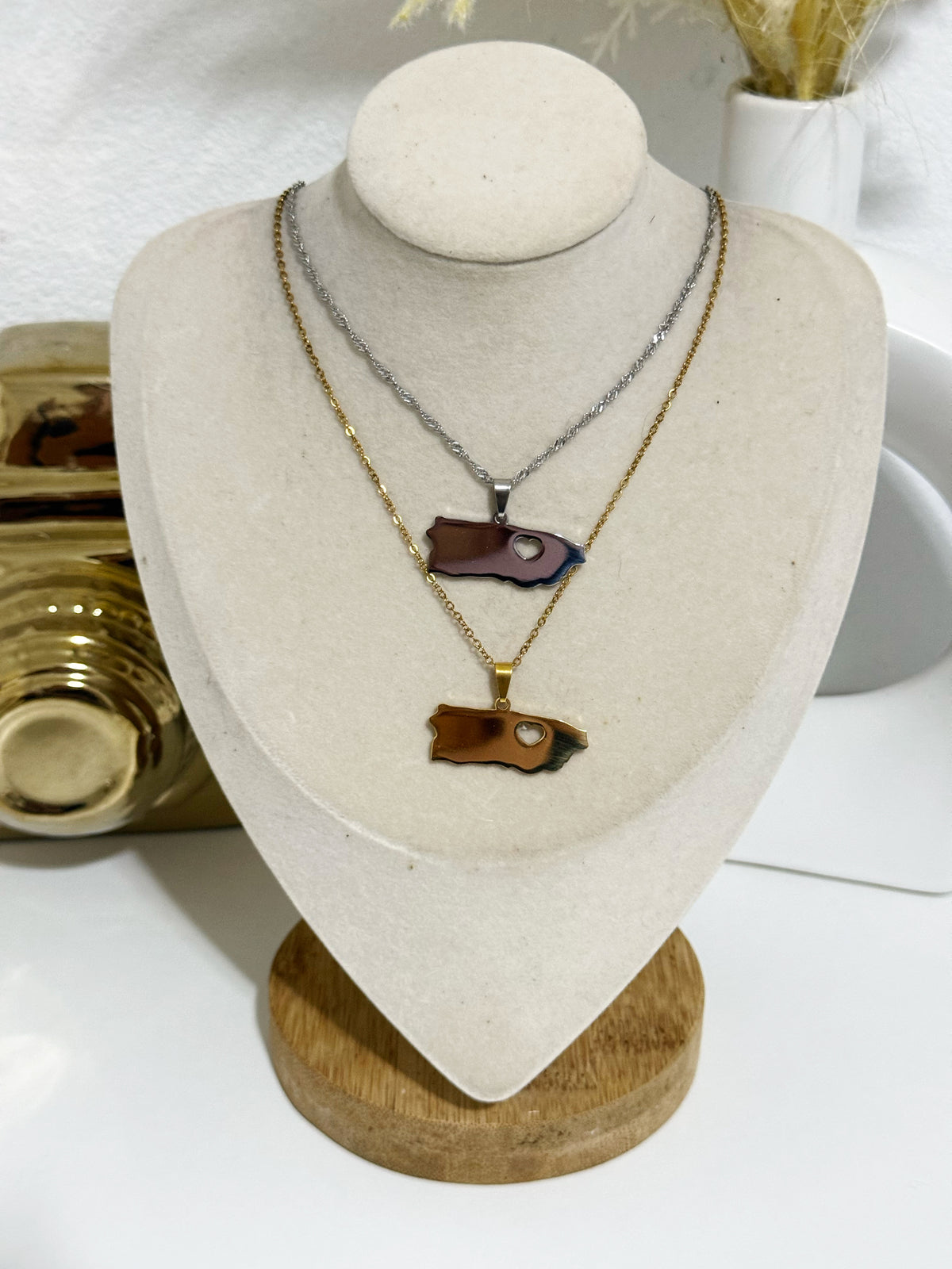 Isla Necklace