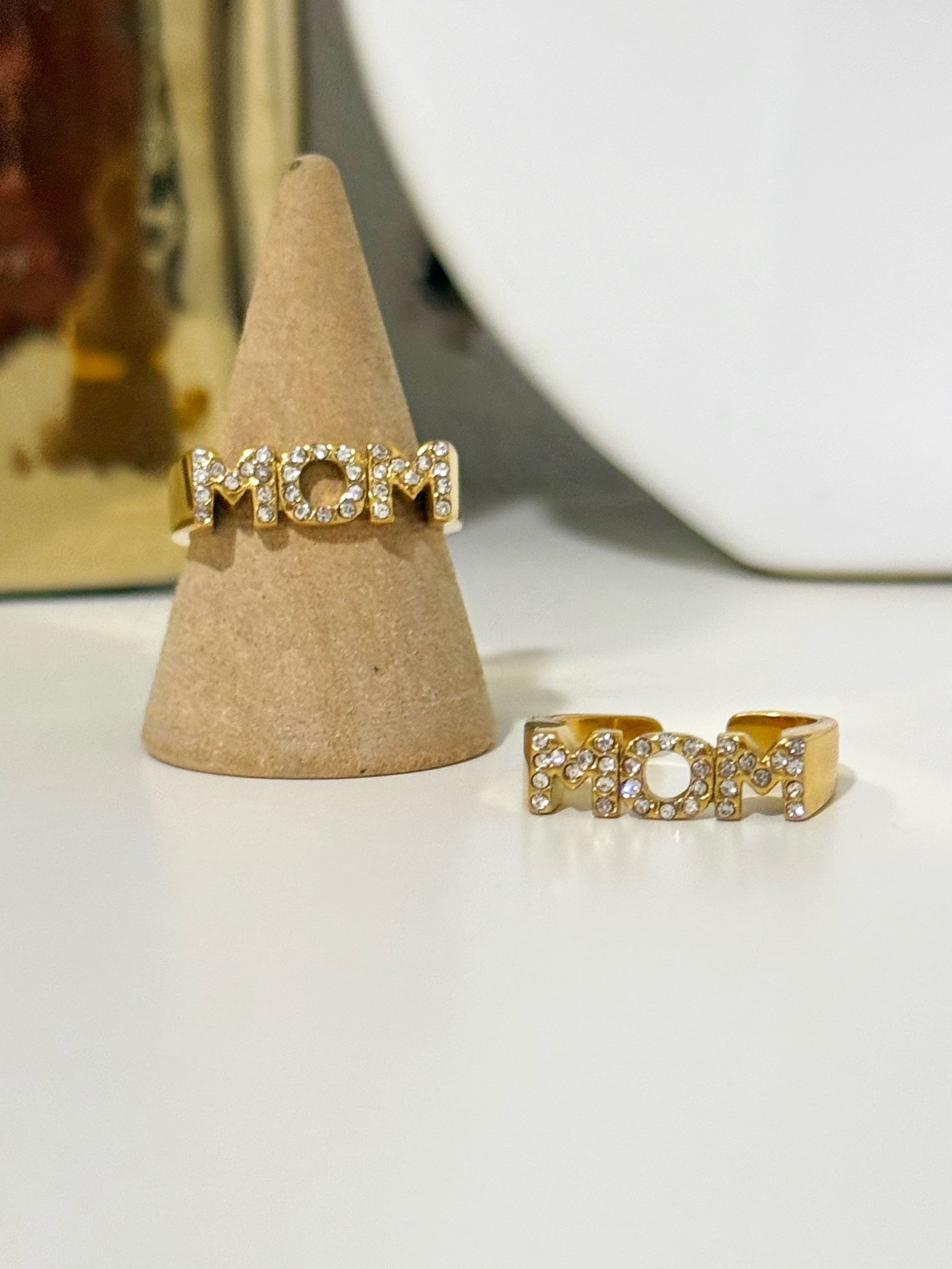 Ring Mom