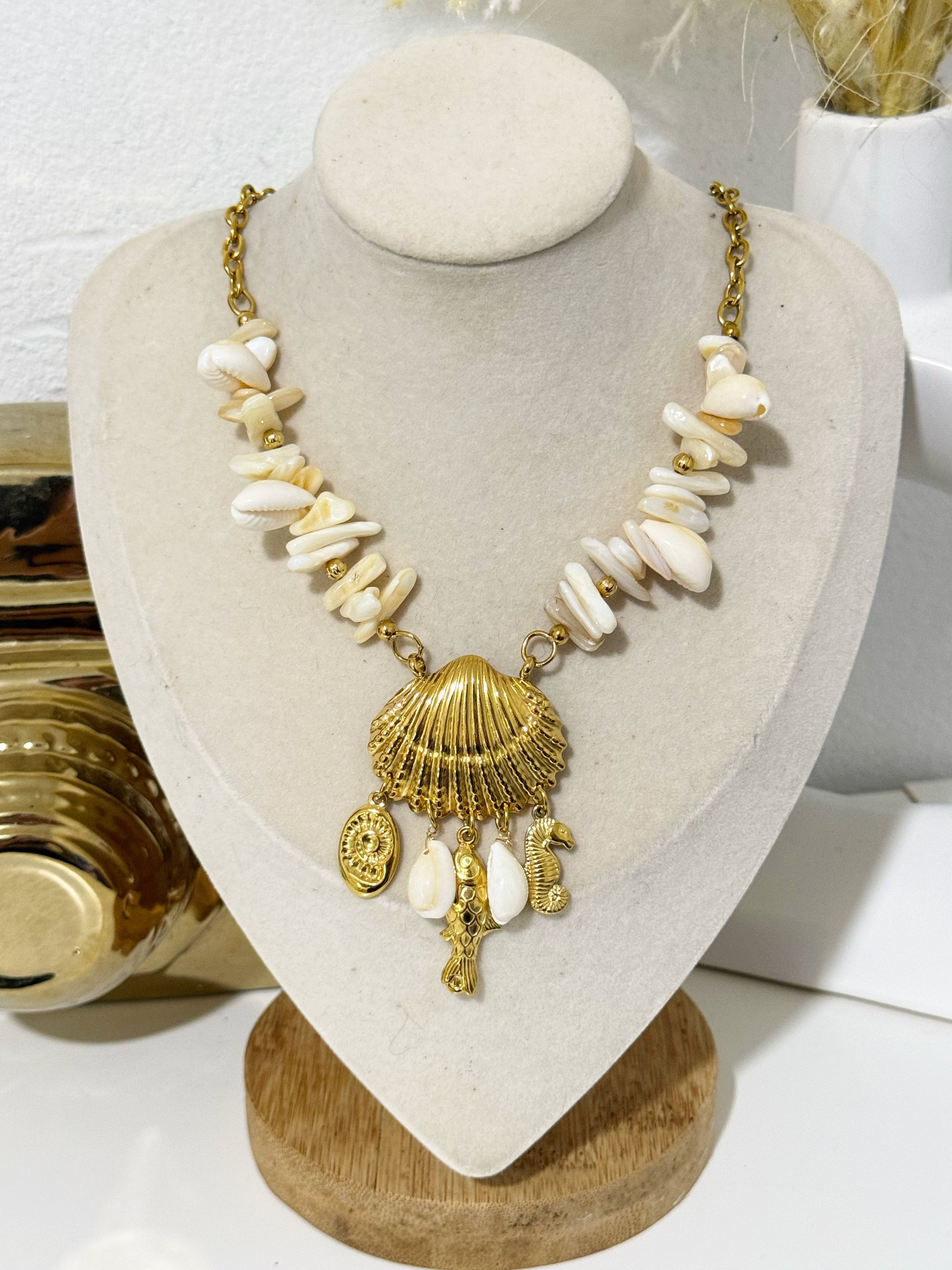 Encanto Marino Necklace