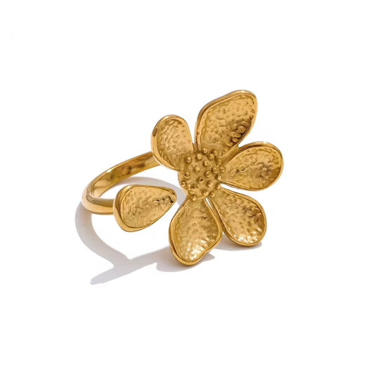 Mariela Ring